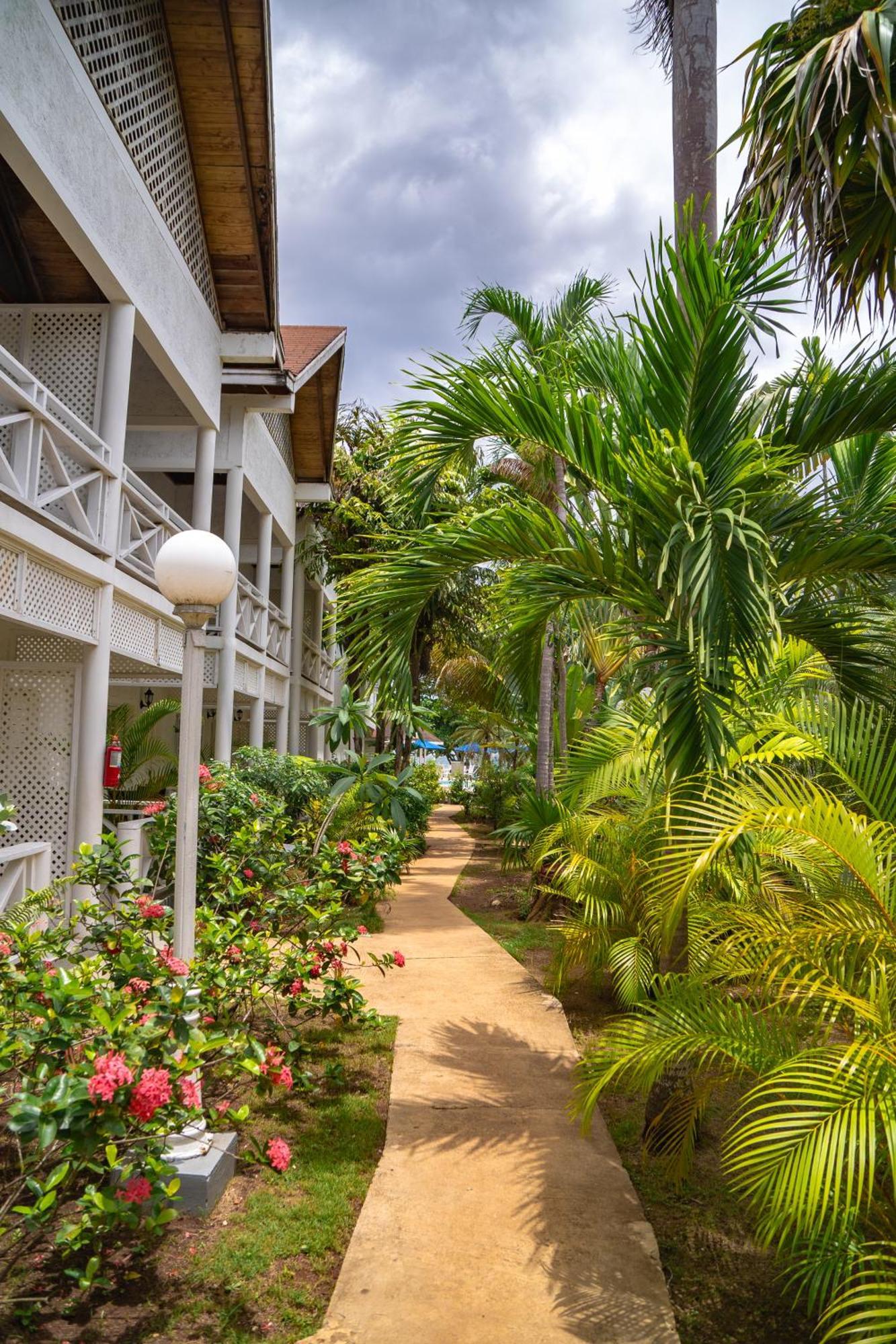 Merrils Beach Resort II Negril Kültér fotó