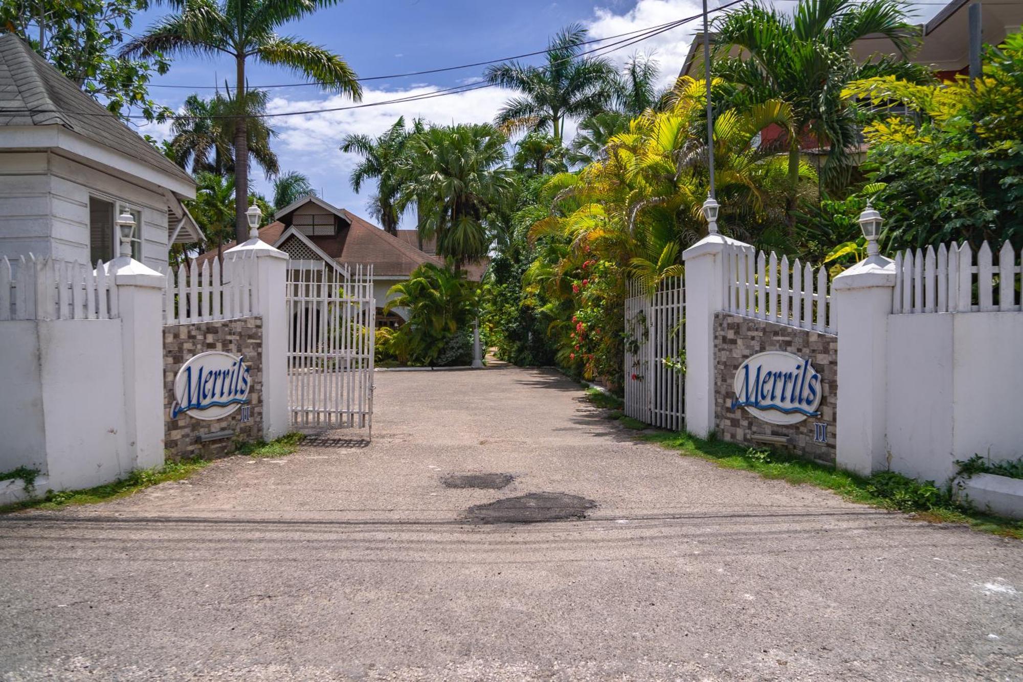 Merrils Beach Resort II Negril Kültér fotó