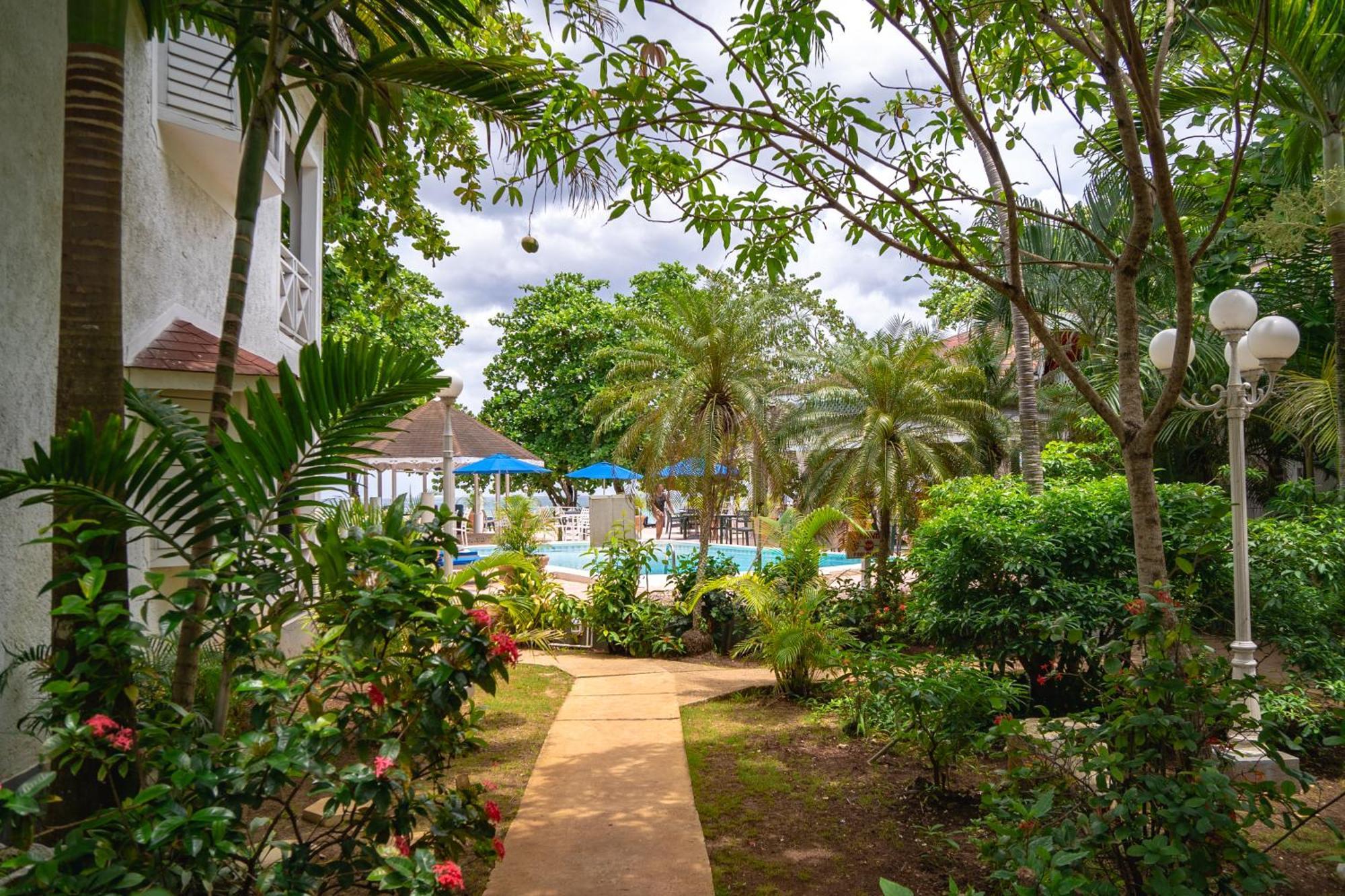 Merrils Beach Resort II Negril Kültér fotó